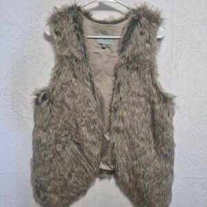 Skies Are Blue Faux Fur Vest M | Soft Luxe Cozycore Mob Wife Lagenlook BOHO Chic
